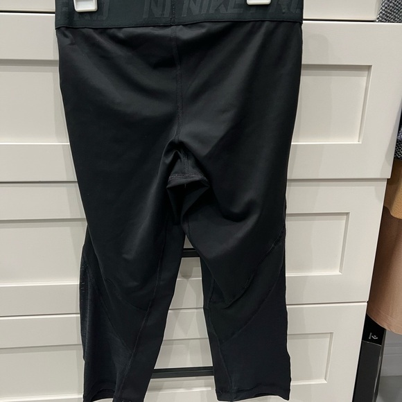 Nike Livestrong leggings - Picture 3 of 5